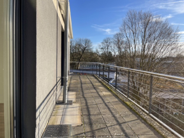 großzügige 3-Zimmer-Wohnung im Herzen von Schlebusch mit sonnigem Balkon und TG-Stellplatz 51375 Leverkusen, Etagenwohnung