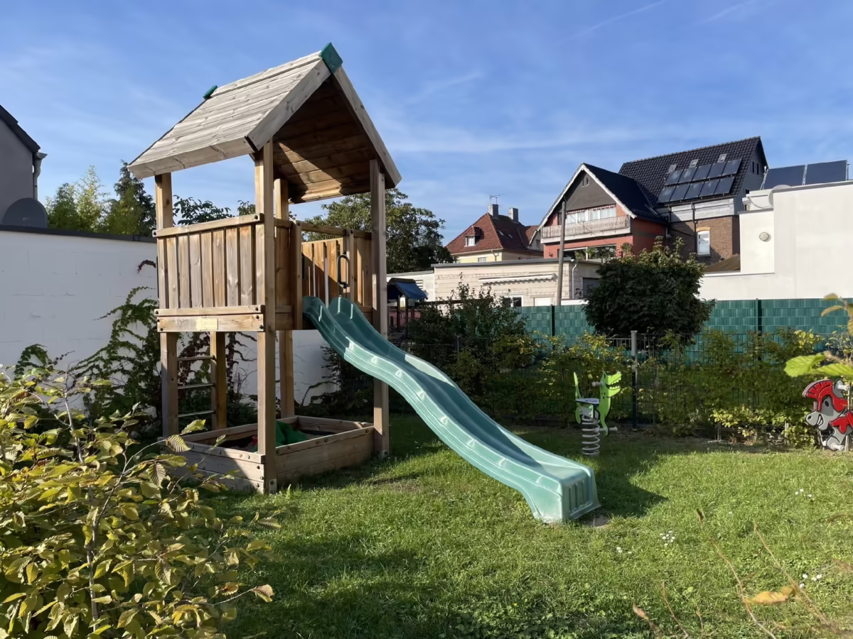 Spielplatz direkt vor der Haustür