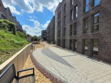 geräumige 3-Zimmer-Wohnung mit Sonnenbalkon und TG-Stellplatz im beliebten Kölner Süden 50968 Köln, Etagenwohnung